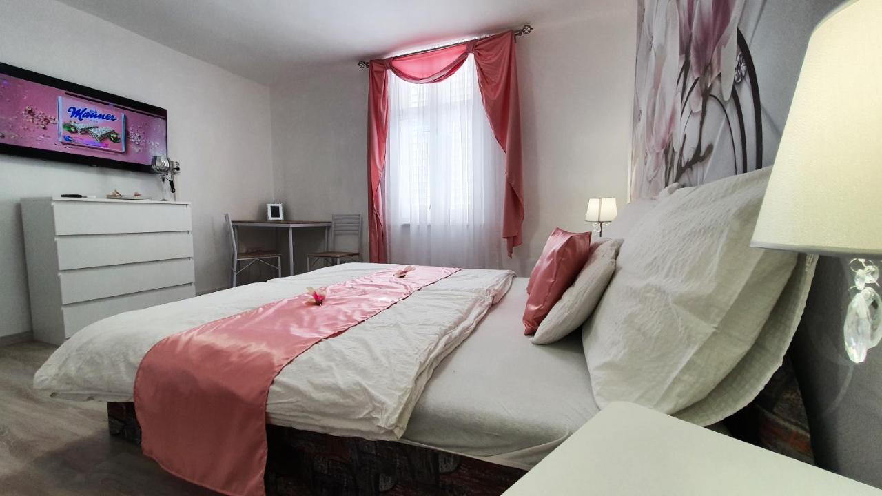 Villa Napsugar Balatonlelle Buitenkant foto